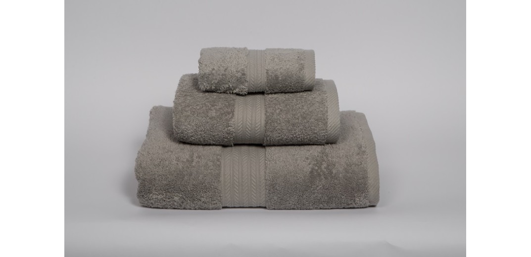 Σετ Πετσέτες 3 τεμ. γκρι ανοιχτό 680gr/m2 από εξαιρετικό Αιγυπτιακό νήμα 