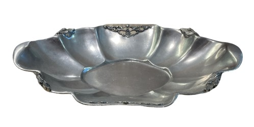 Μπολ από 95% κασσίτερο με σκαλιστές λεπτομέρειες Made in Germany 33x22x5cm