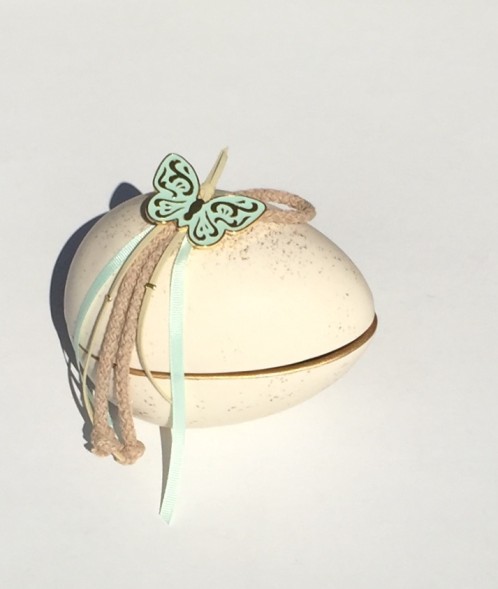Αυγό χειροποίητο ανοιγόμενο οβάλ καθιστό Butterfly ivory/veraman 15X11 εκ.