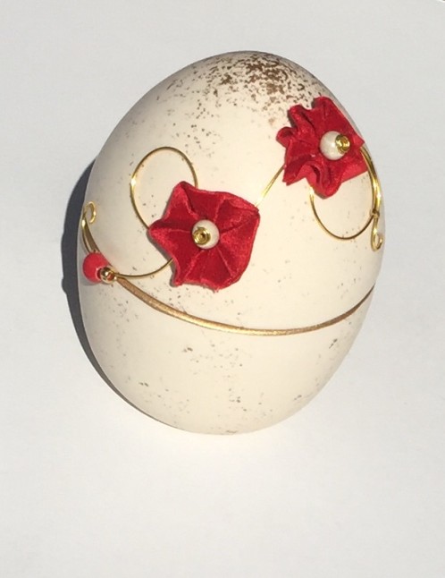 Αυγό χειροποίητο ανοιγόμενο Velvet ivory/red 11X15 εκ.