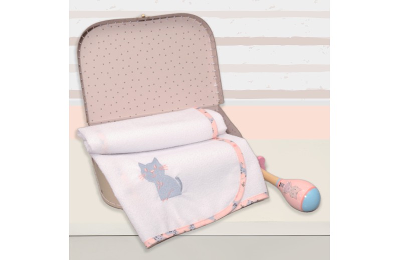 Σελτεδάκι με Κέντημα 50x70cm 250 γρ/τμ Design 215 Oliver Baby