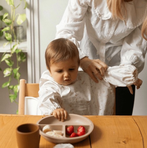 Πλαστικοποιημένη Σαλιάρα με Μανίκια - Λευκό - Trois Kilos Sept